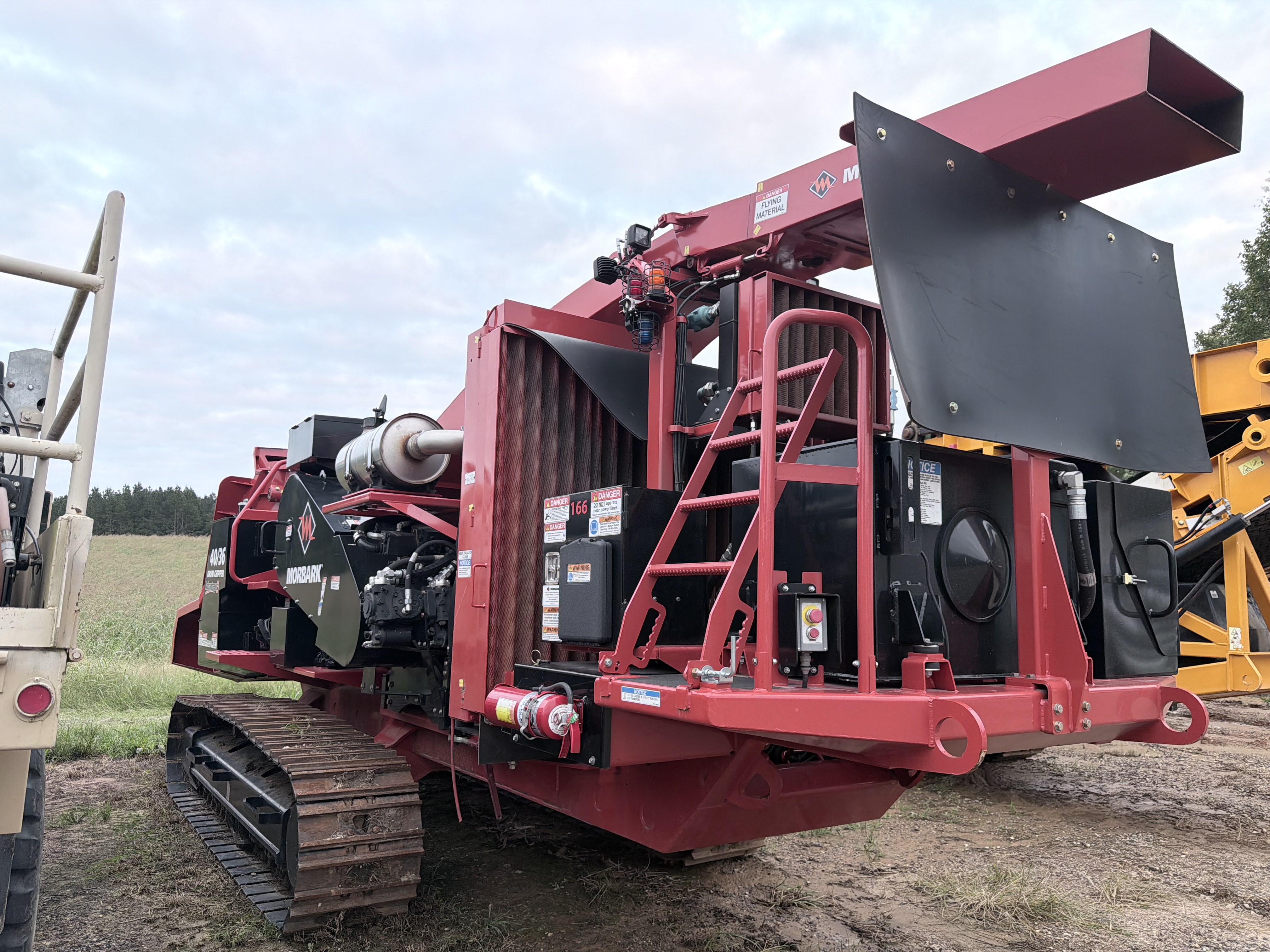 2024 Morbark 6400XT Horizontal Grinder - Image 1