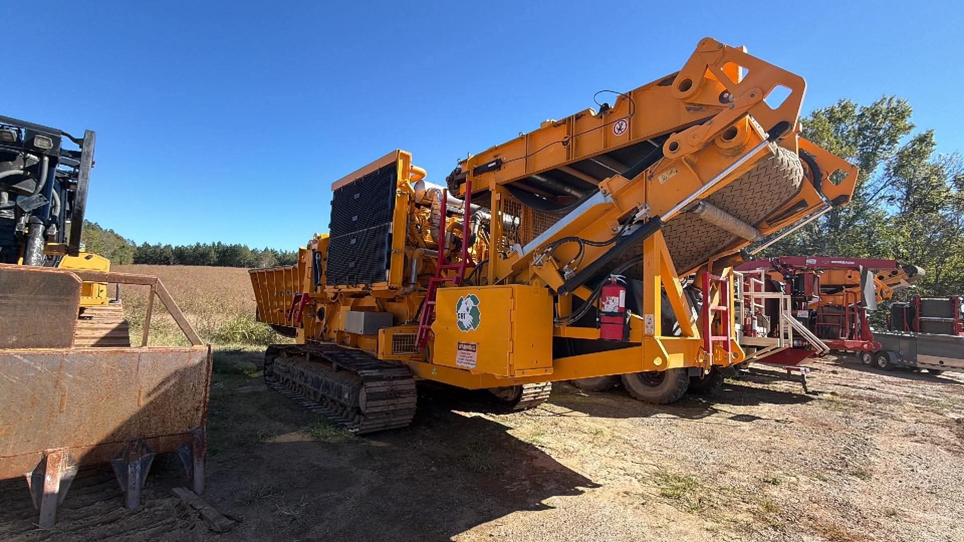 2022 CBI 6800T Horizontal Grinder - Image 1