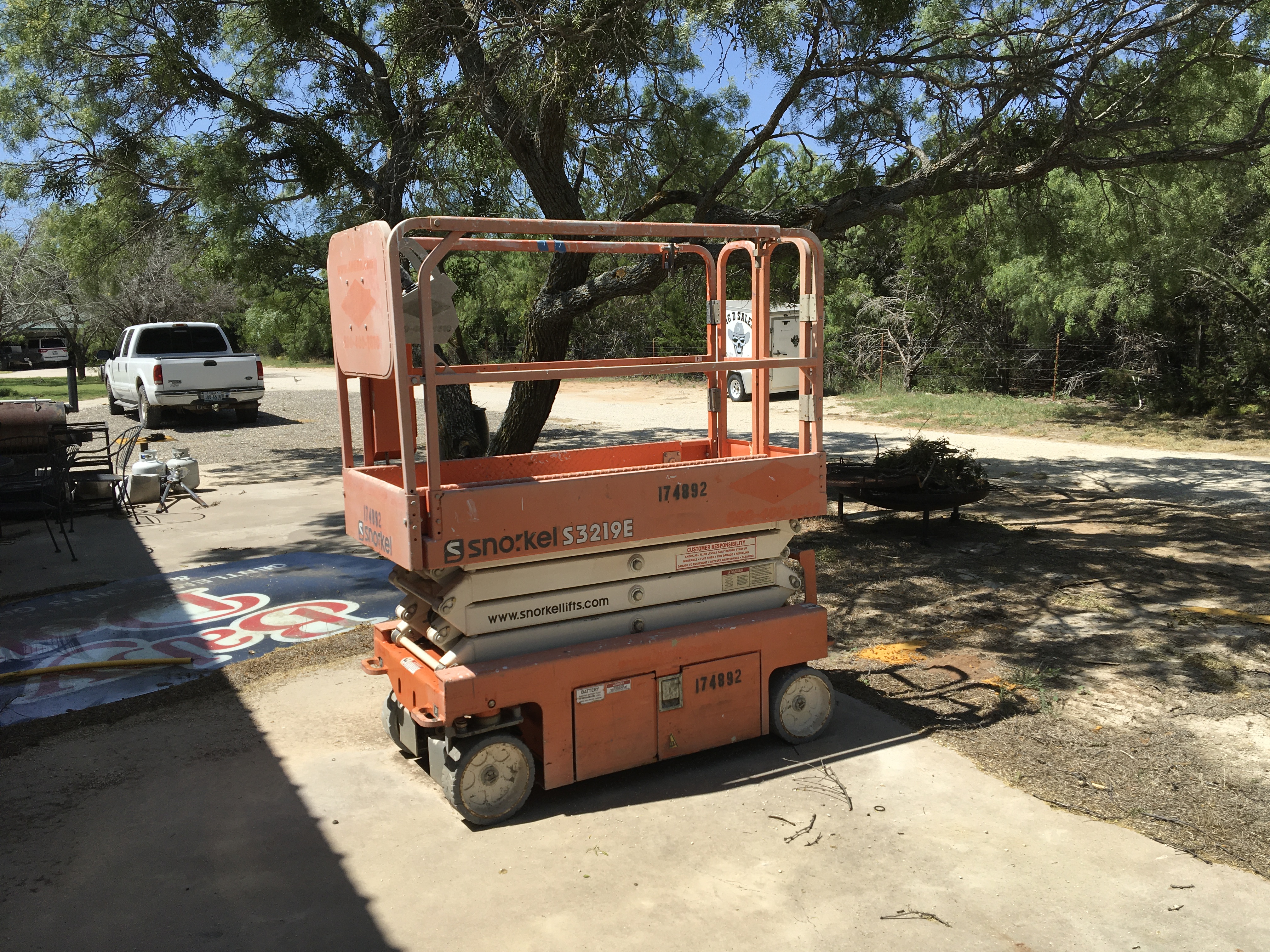 Snorkel S3219E scissor lift - Image 1