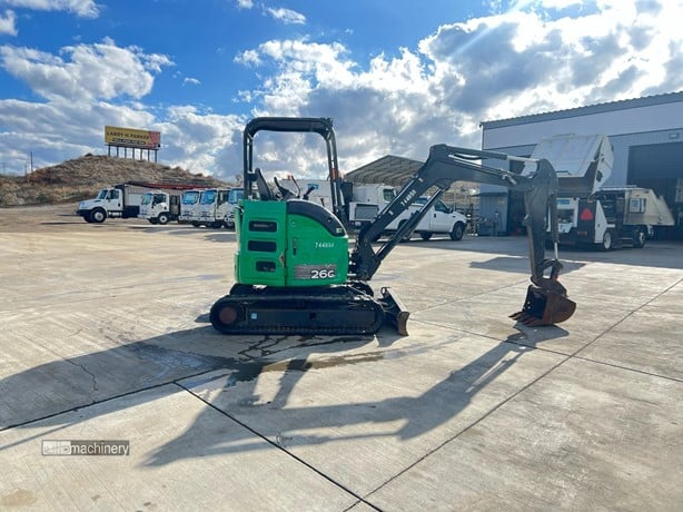 2015 DEERE 26G