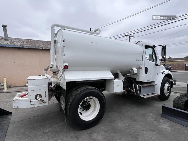 2017 FREIGHTLINER BUSINESS CLASS M2 106