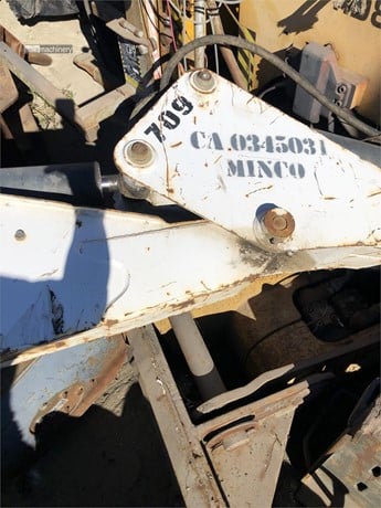 2001 BOBCAT 709