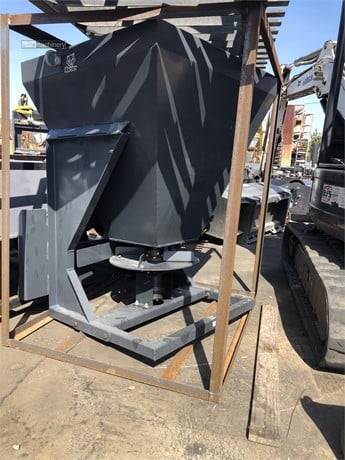 2026 RACOON SEED SPREADER